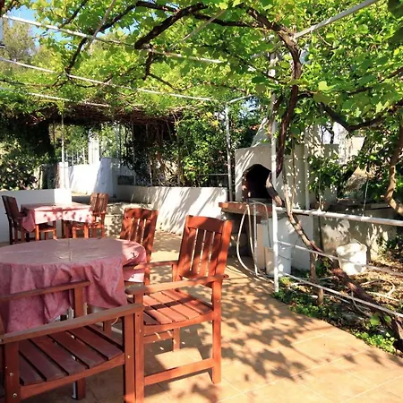 Апартаменты By The Sea Hvar - 591