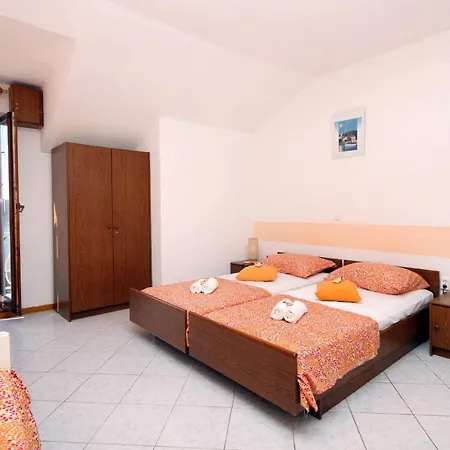 Apartment By The Sea Hvar - 591