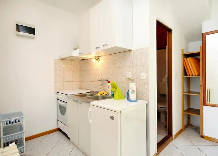 Appartamento By The Sea Hvar - 591 *